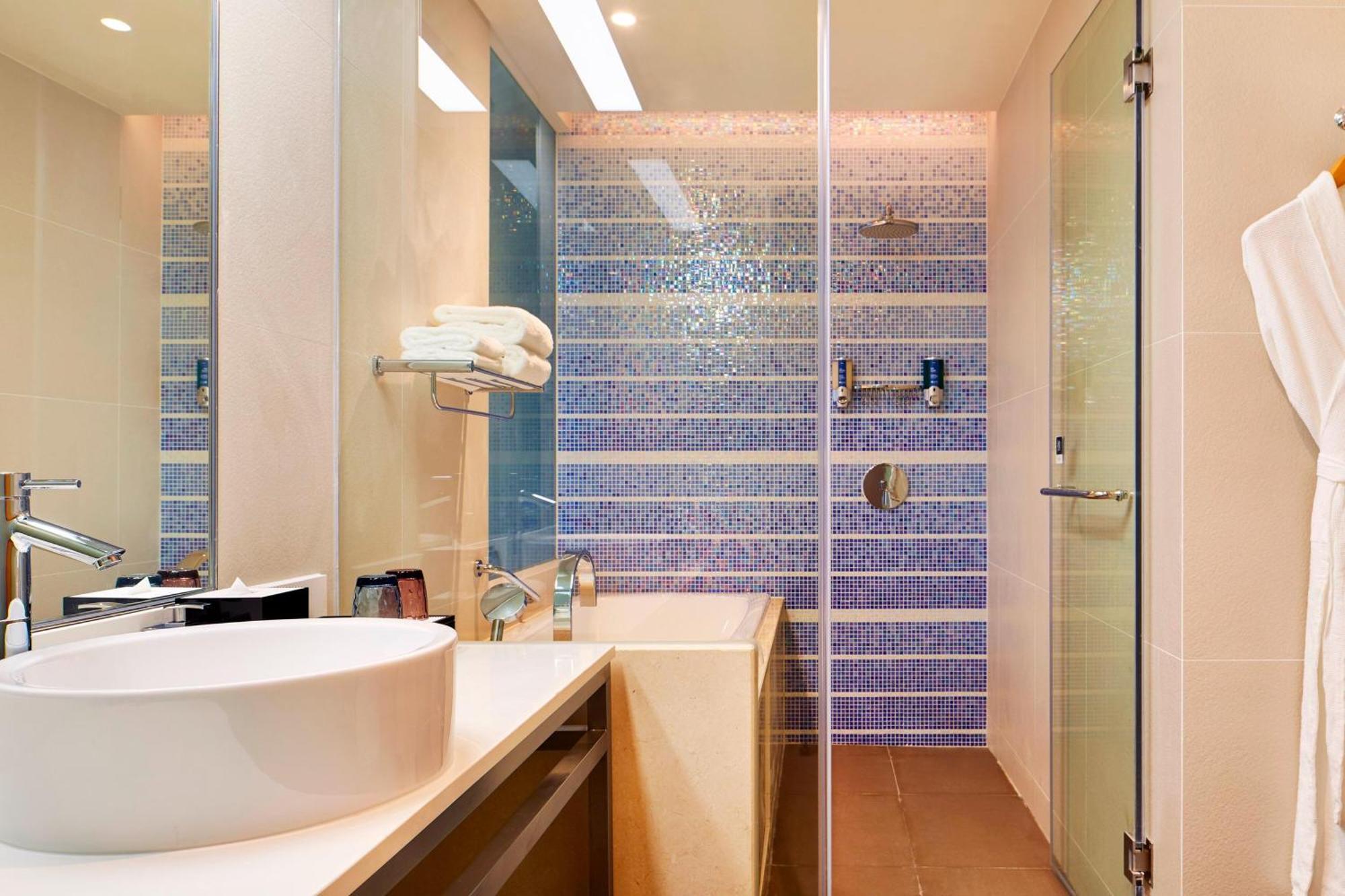 Aloft Dynamic Town Hotel Thẩm Quyến Ngoại thất bức ảnh